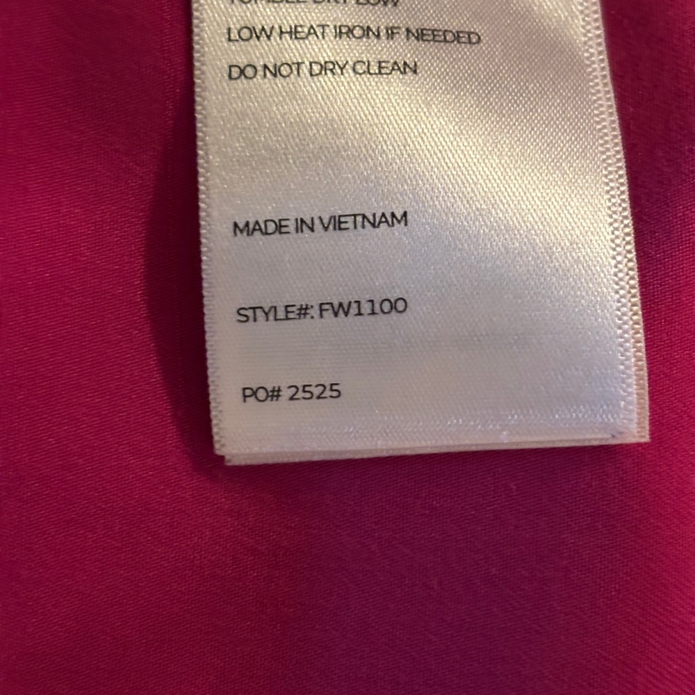 Figs Women's Short Sleeve Magenta/Fuchsia color - Picture 5 of 5